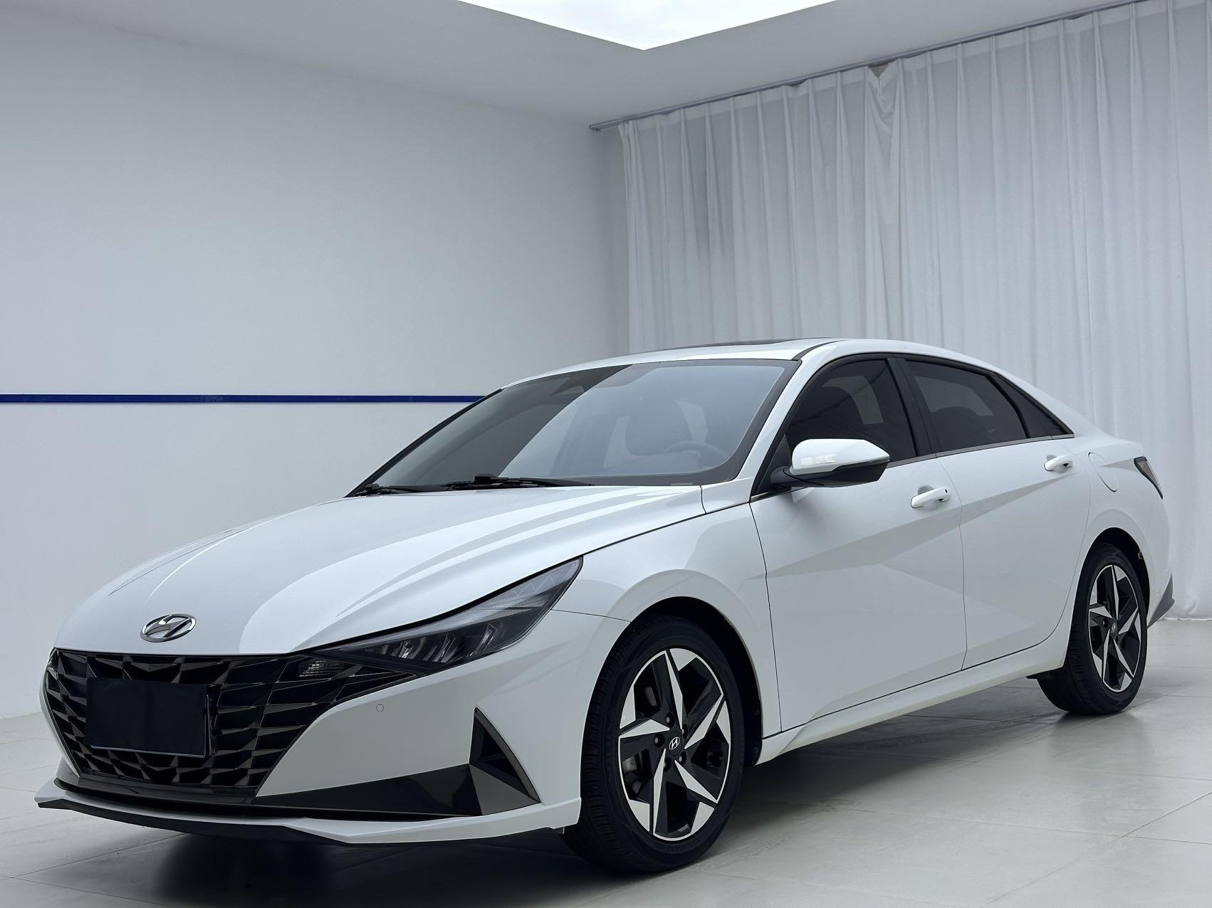 Hyundai Elantra 2021, 1.5 л, вариатор (CVT), передний, пробег 34 000 км — авто из Китая с пробегом