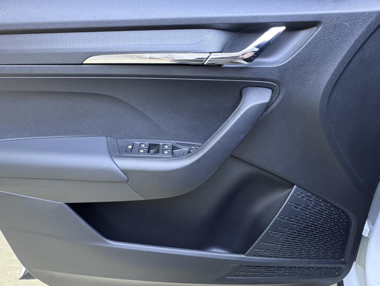 Skoda Kamiq 2023, фото 15