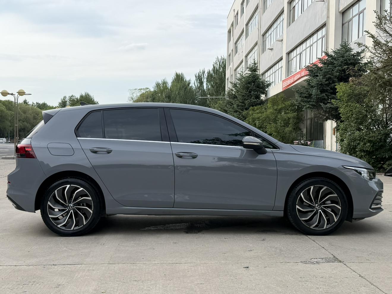 Volkswagen Golf 2023, фото 4