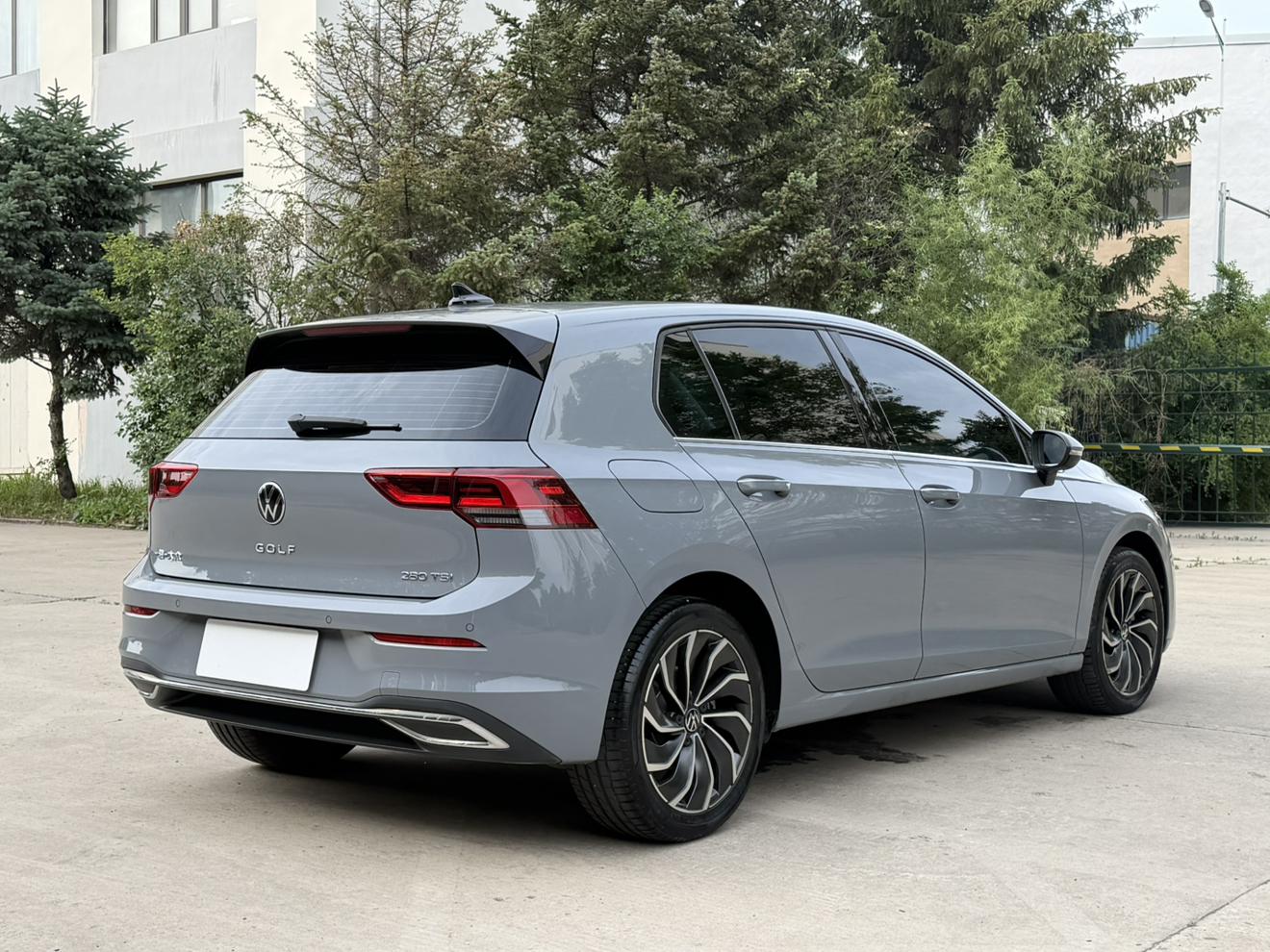 Volkswagen Golf 2023, фото 5