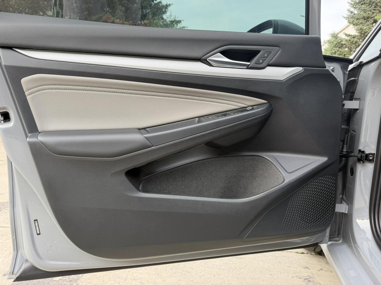 Volkswagen Golf 2023, фото 9