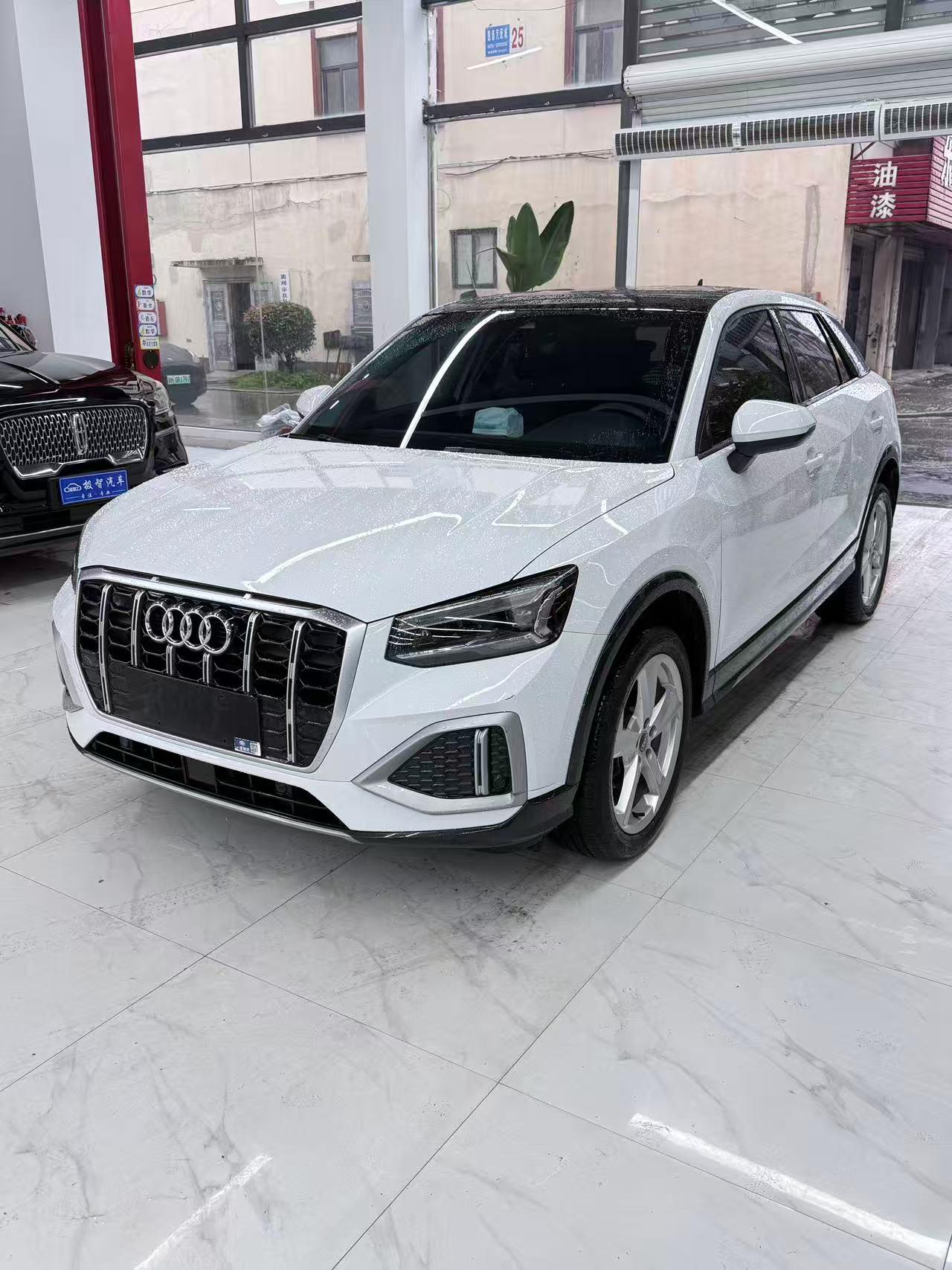 Audi Q2L 2022, 1.4 л турбо, робот (DCT), передний, пробег 39 000 км — авто из Китая с пробегом