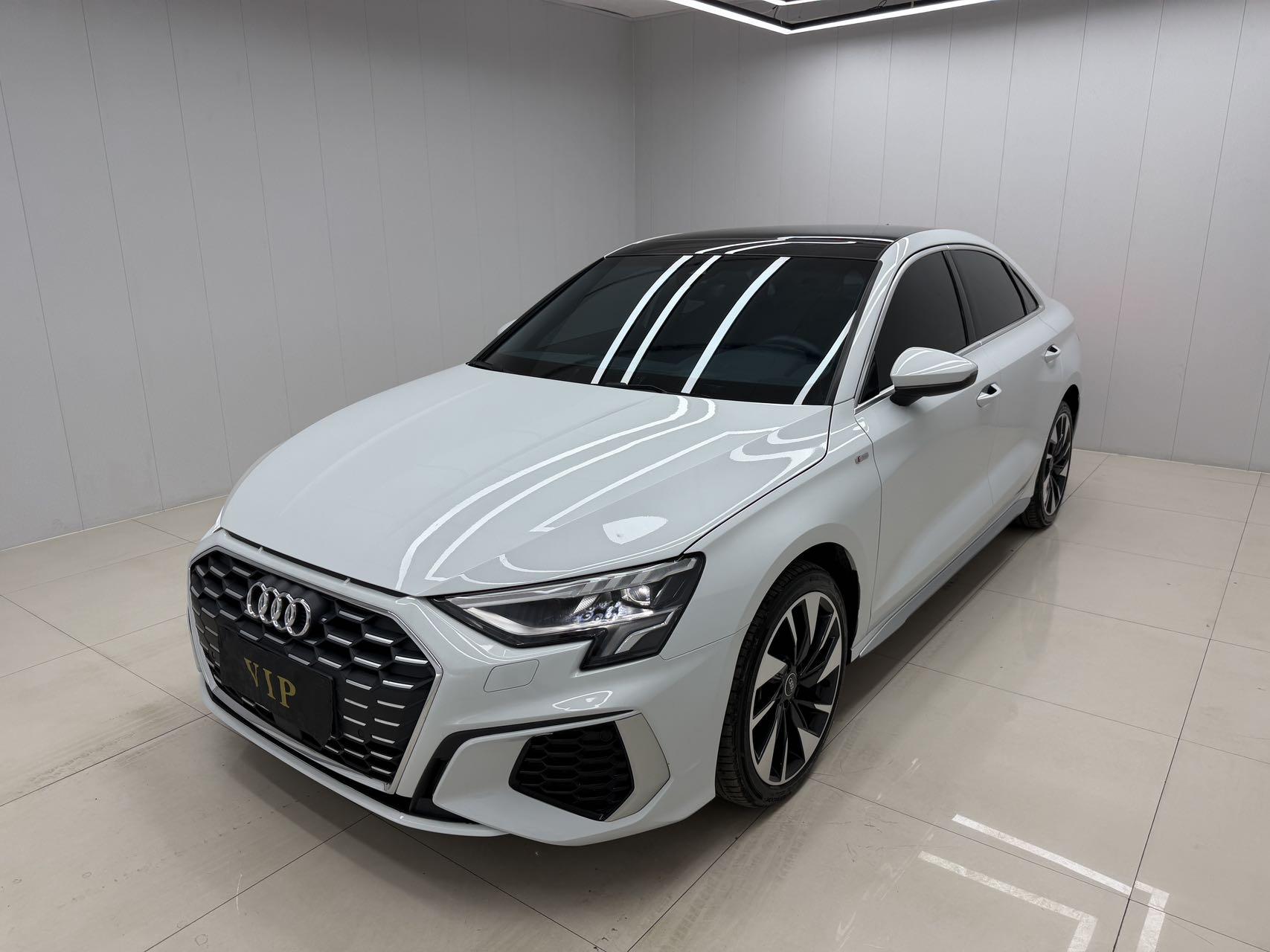 Audi A3 2023, 1.4 л турбо, робот (DCT), передний, пробег 9 100 км — авто из Китая с пробегом