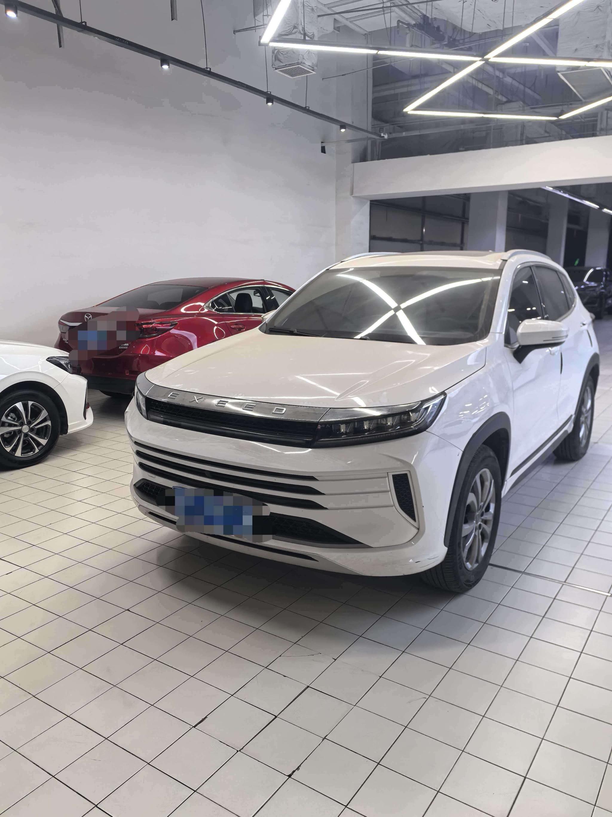Xingtu Zhuifeng 2022, 1.5 л турбо, вариатор (CVT), передний, пробег 37 000 км — авто из Китая с пробегом
