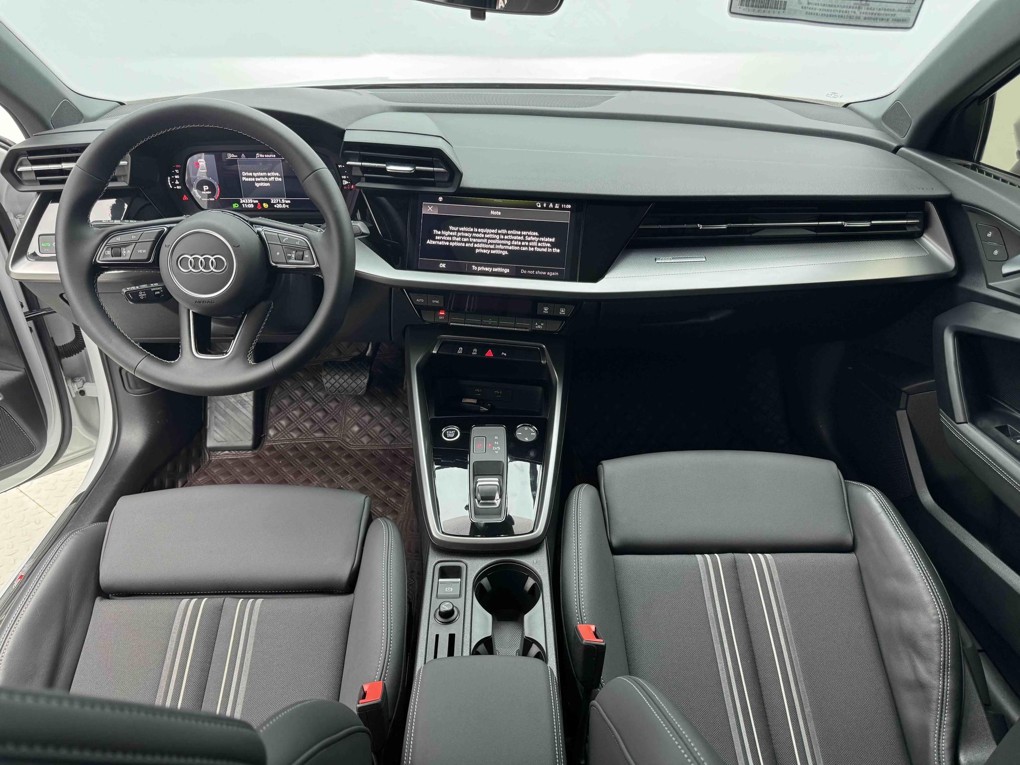 Audi A3 2023, фото 14