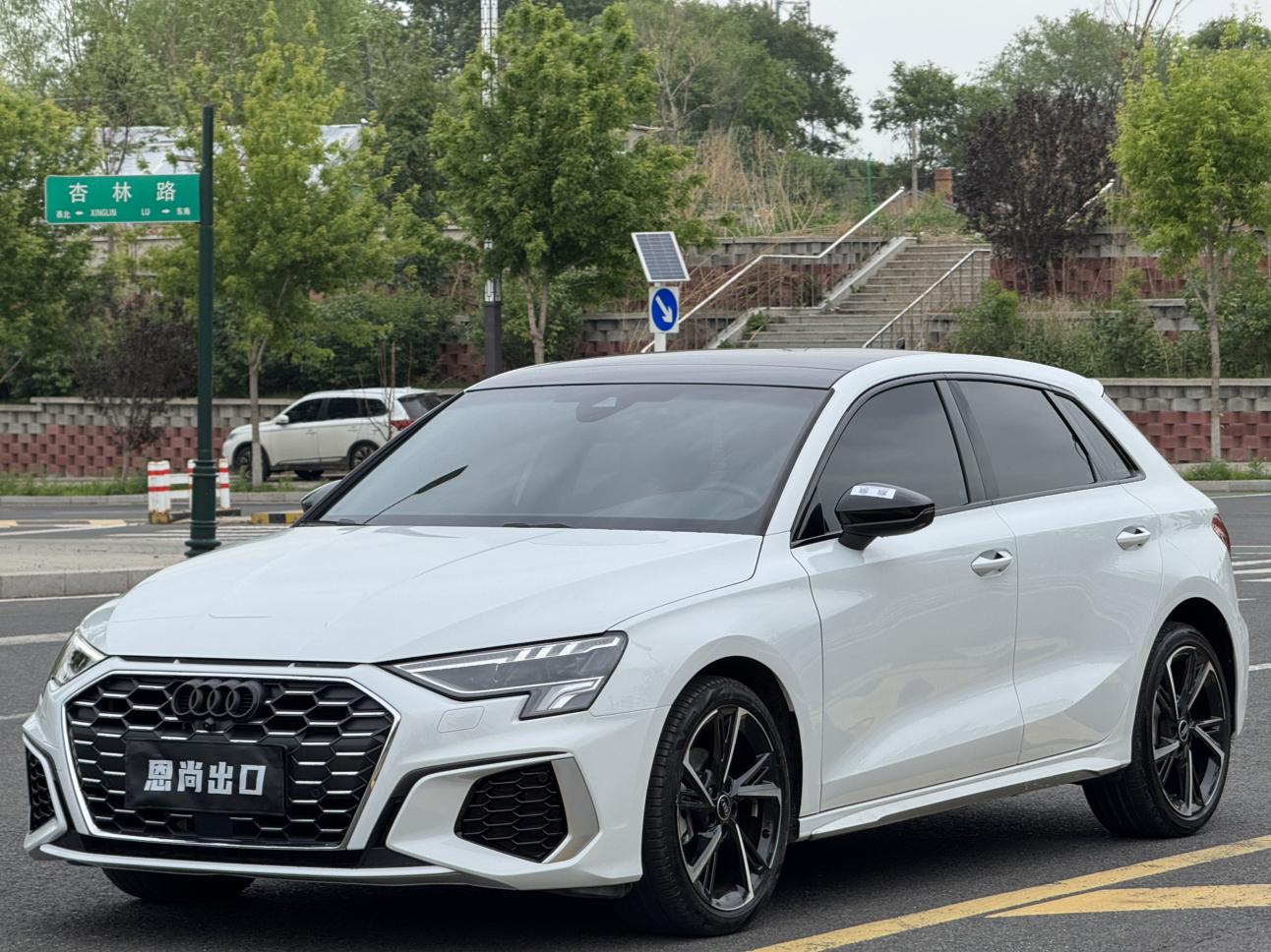 Audi A3 2023, 1.4 л турбо, робот (DCT), передний, пробег 27 000 км — авто из Китая с пробегом