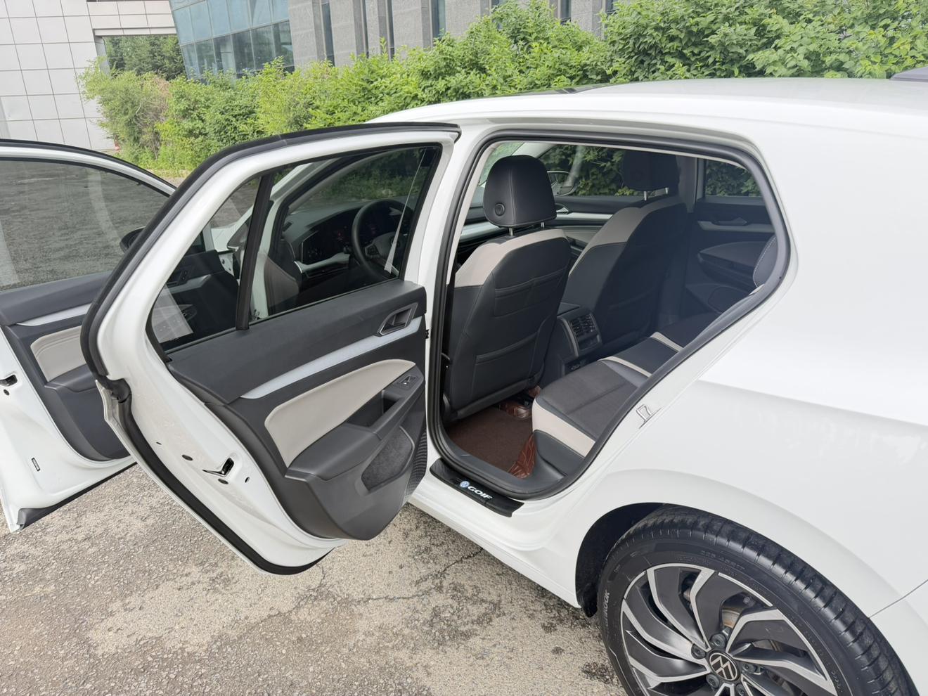 Volkswagen Golf 2023, фото 9