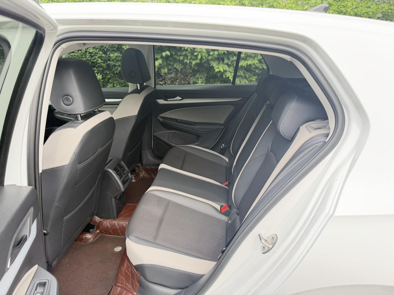 Volkswagen Golf 2023, фото 10