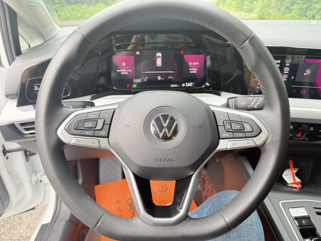 Volkswagen Golf 2023, фото 12