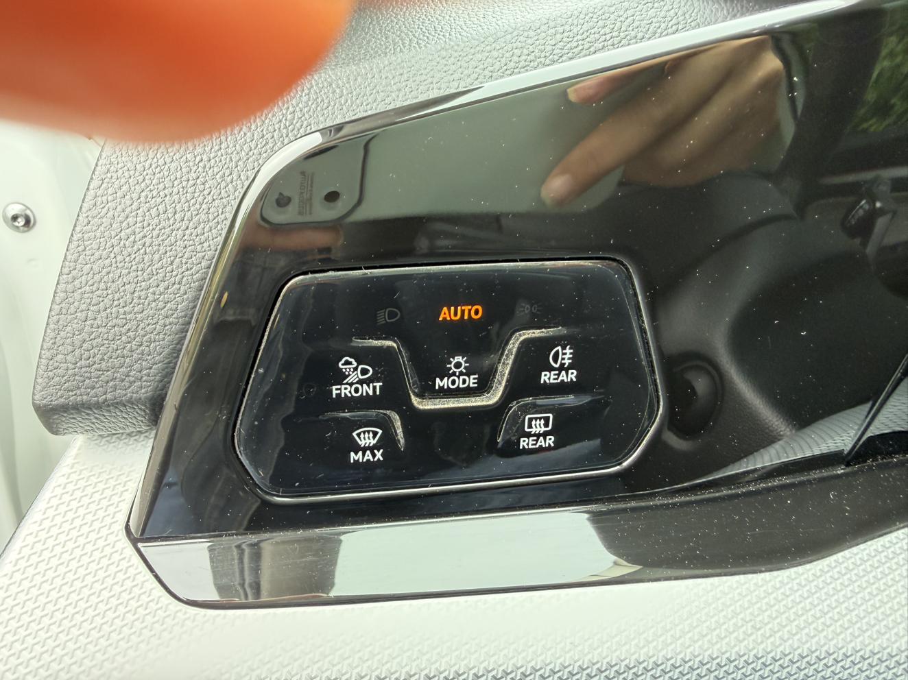 Volkswagen Golf 2023, фото 15
