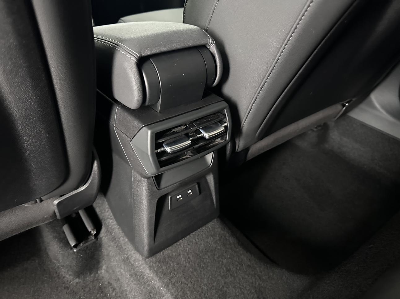 Audi A3 2023, фото 17