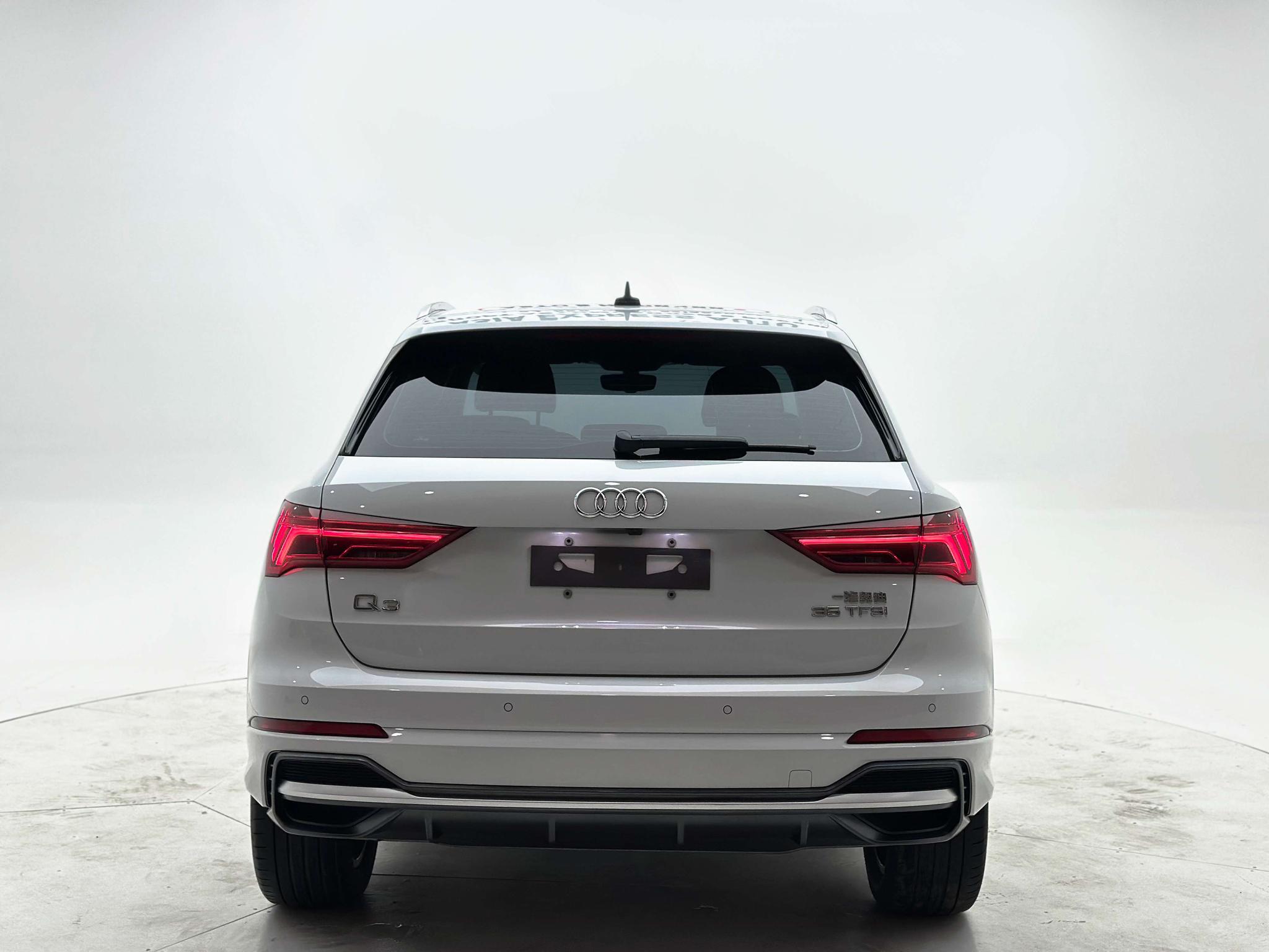 Audi Q3 2022, фото 5