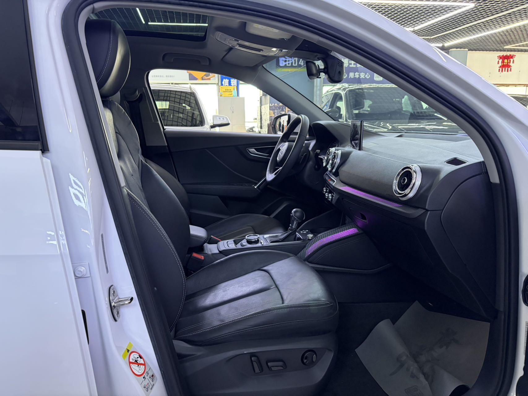 Audi Q2L 2022, фото 12