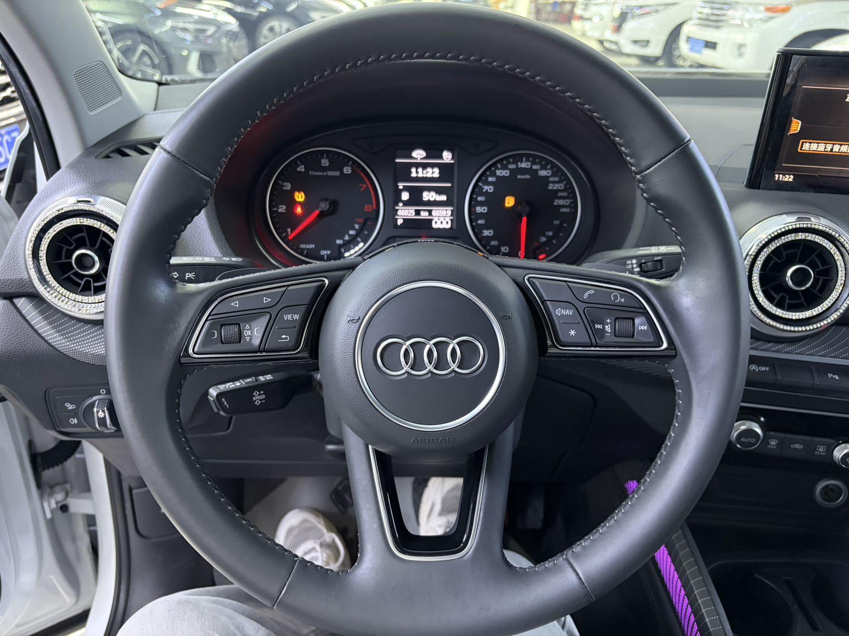 Audi Q2L 2022, фото 16