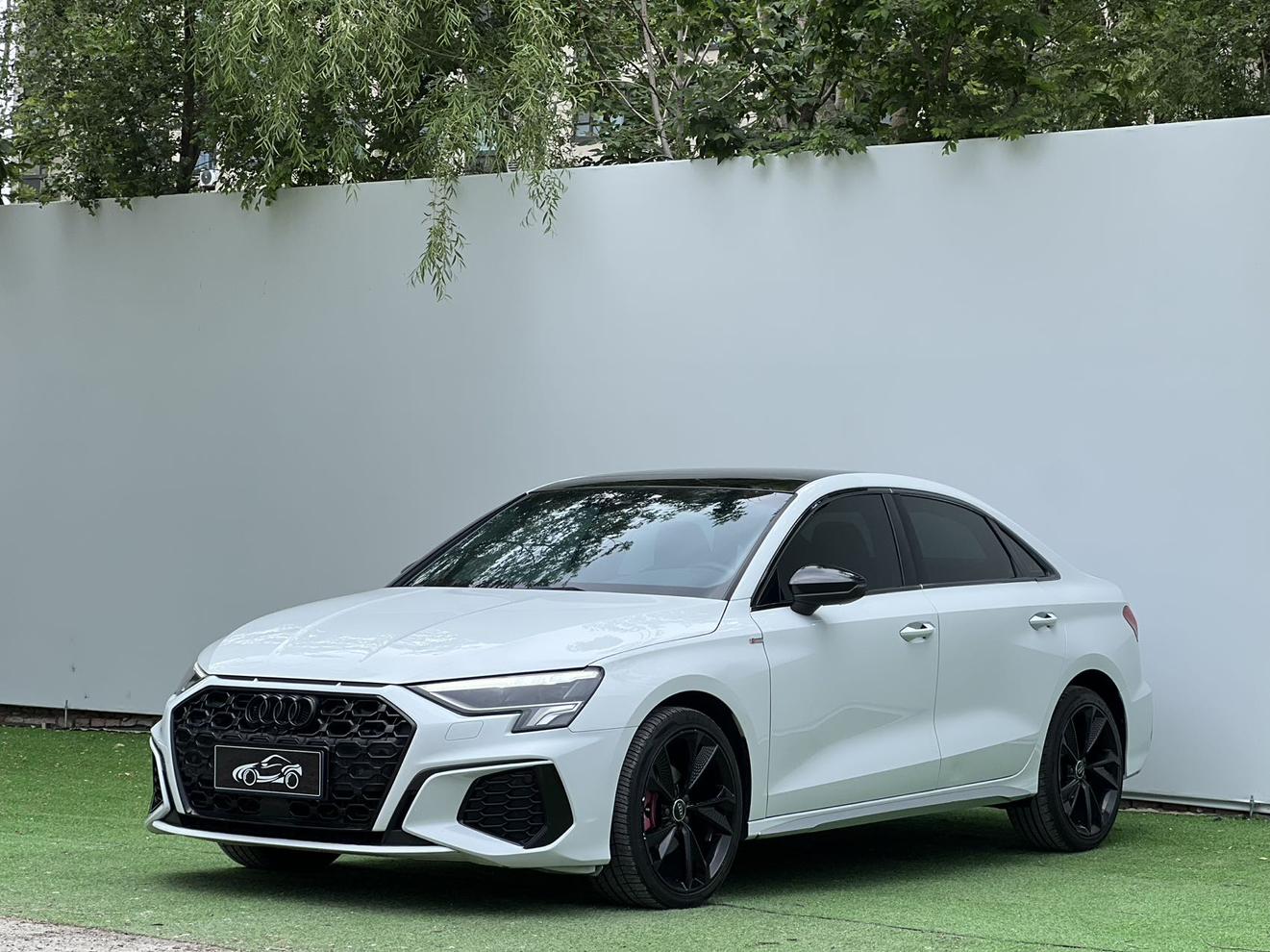 Audi A3 2022, 1.4 л турбо, робот (DCT), передний, пробег 76 000 км — авто из Китая с пробегом