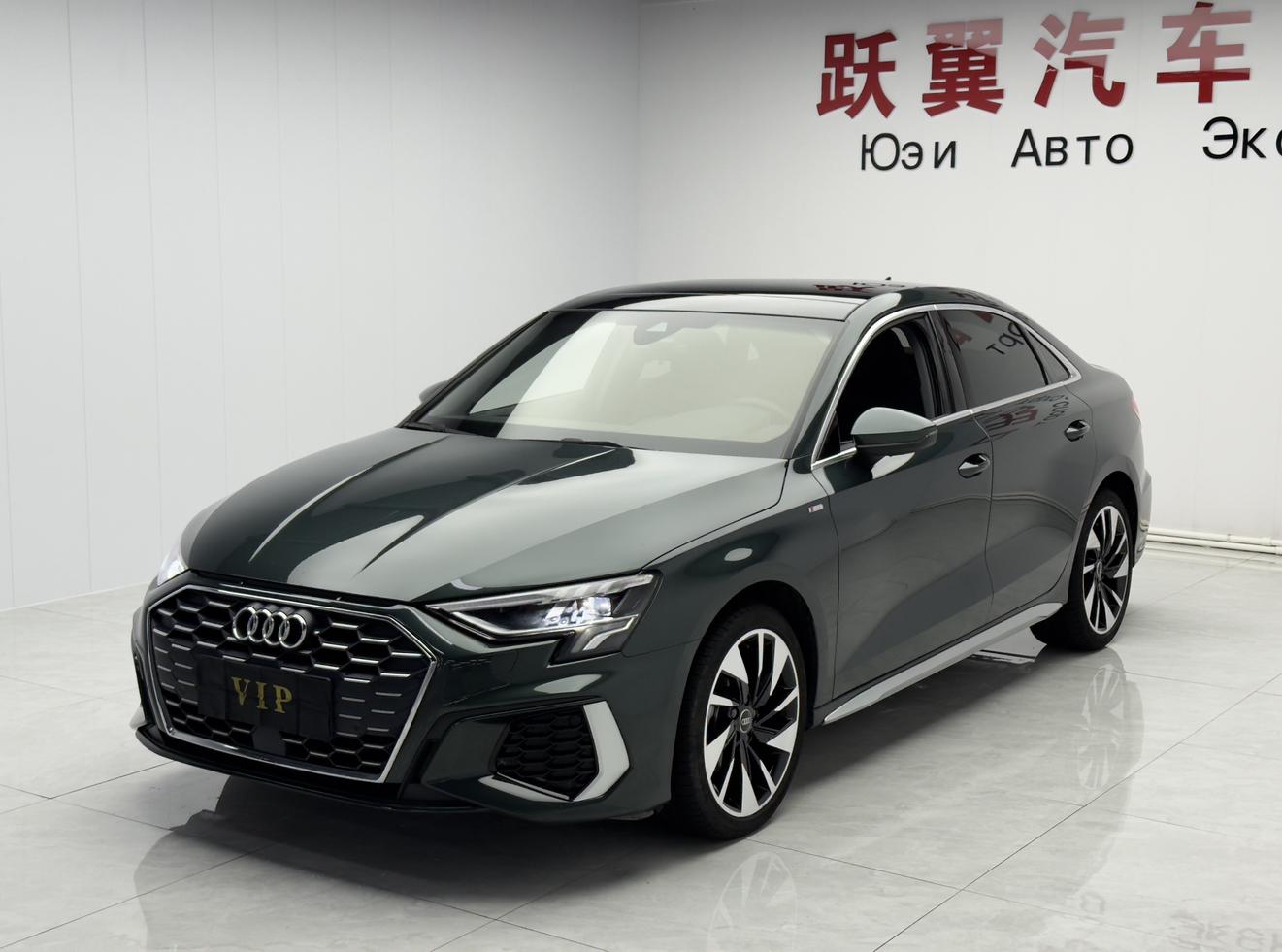 Audi A3 2023, 1.4 л турбо, робот (DCT), передний, пробег 36 000 км — авто из Китая с пробегом