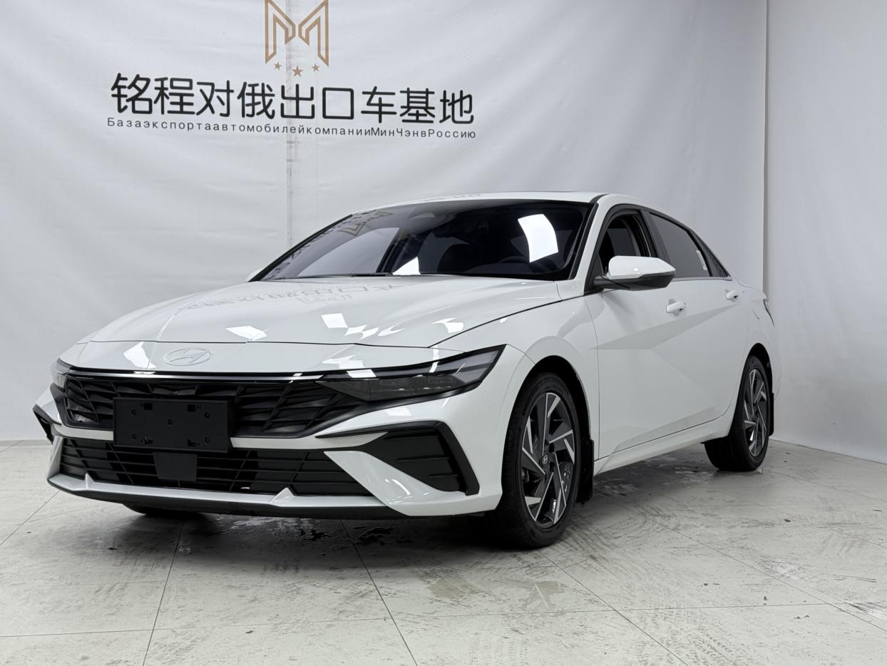Hyundai Elantra 2023, 1.5 л, вариатор (CVT), передний, пробег 9 000 км — авто из Китая с пробегом