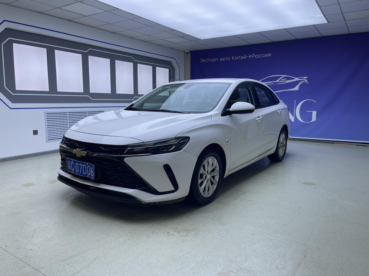 Chevrolet Onix 2023, 1.5 л, робот (DCT), передний, пробег 36 000 км — авто из Китая с пробегом