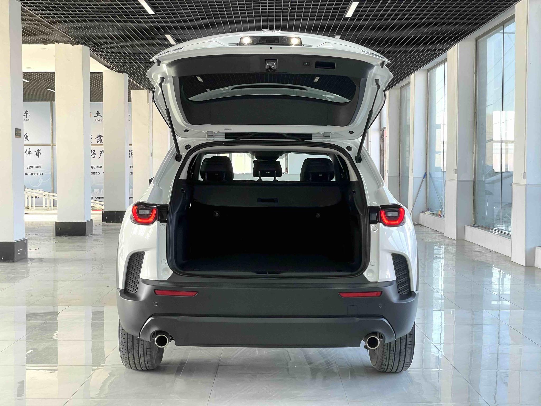 Mazda CX-50 2023, фото 16