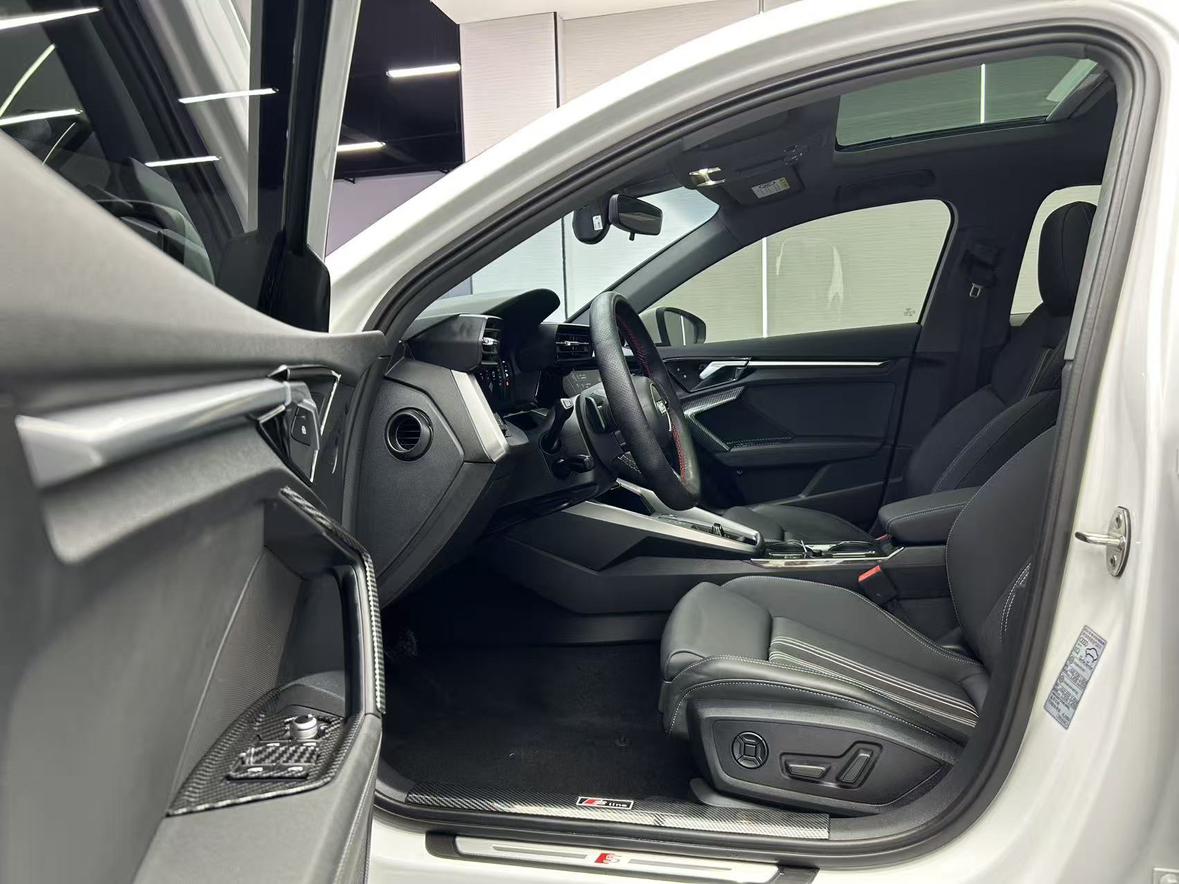 Audi A3 2023, фото 7
