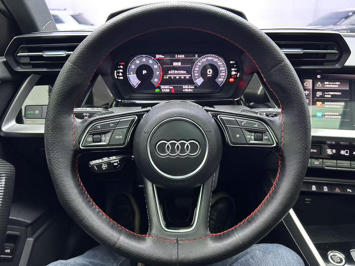 Audi A3 2023, фото 11