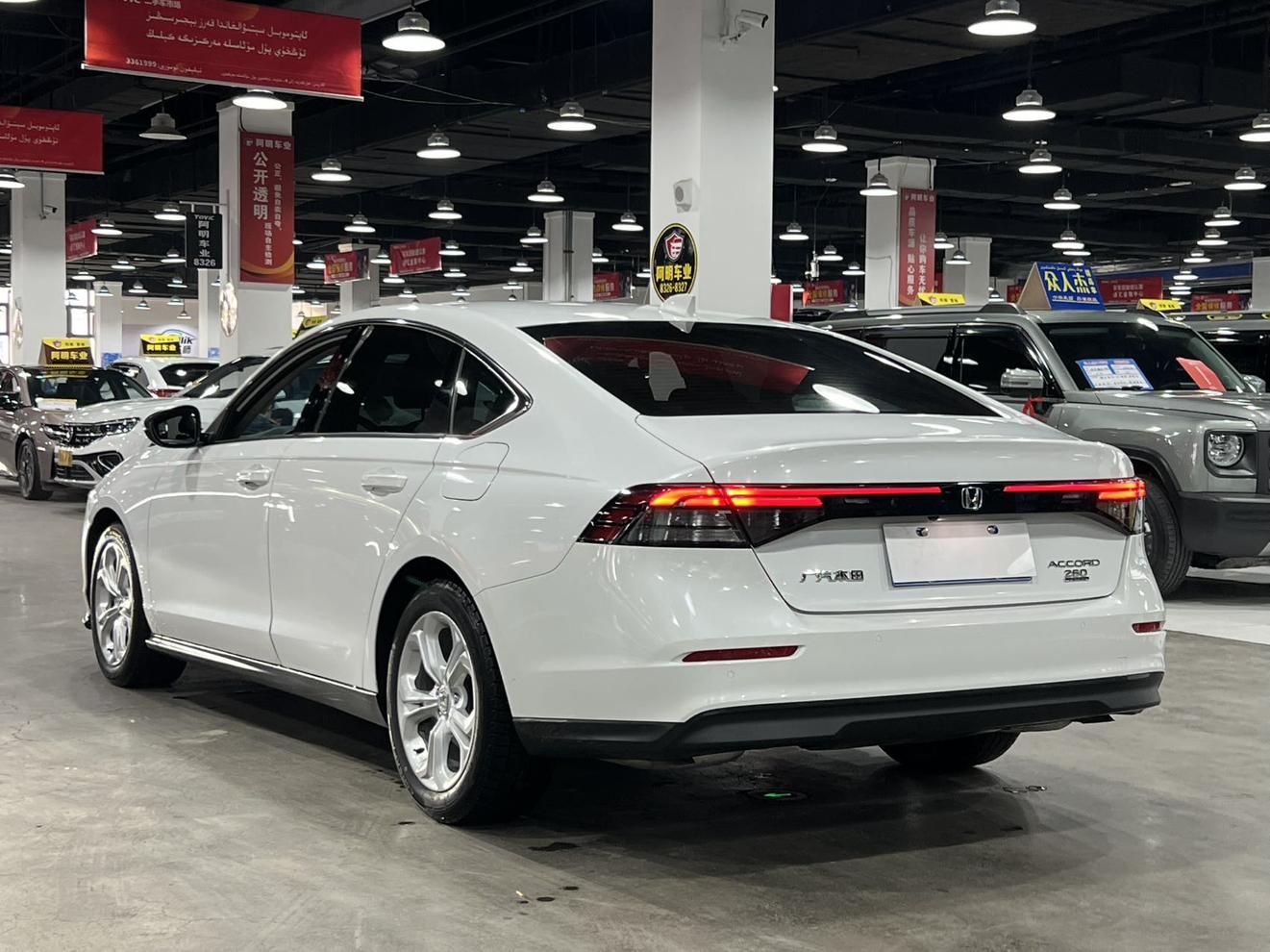 Honda Accord 2023, фото 6
