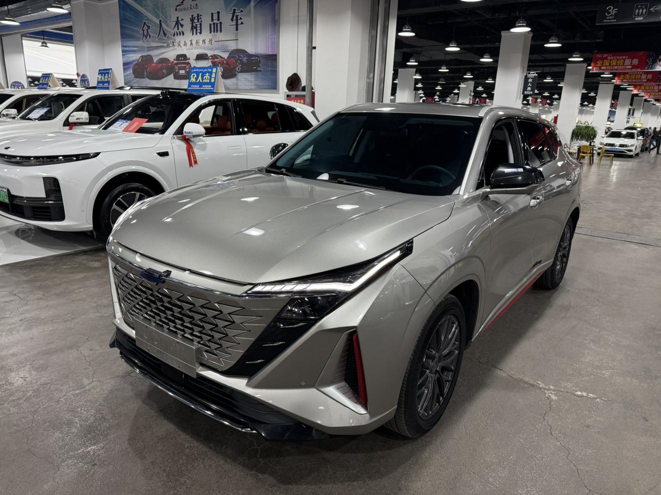 Changan Oushang Z6 2023, 1.5 л турбо, робот (DCT), передний, пробег 22 000 км — авто из Китая с пробегом