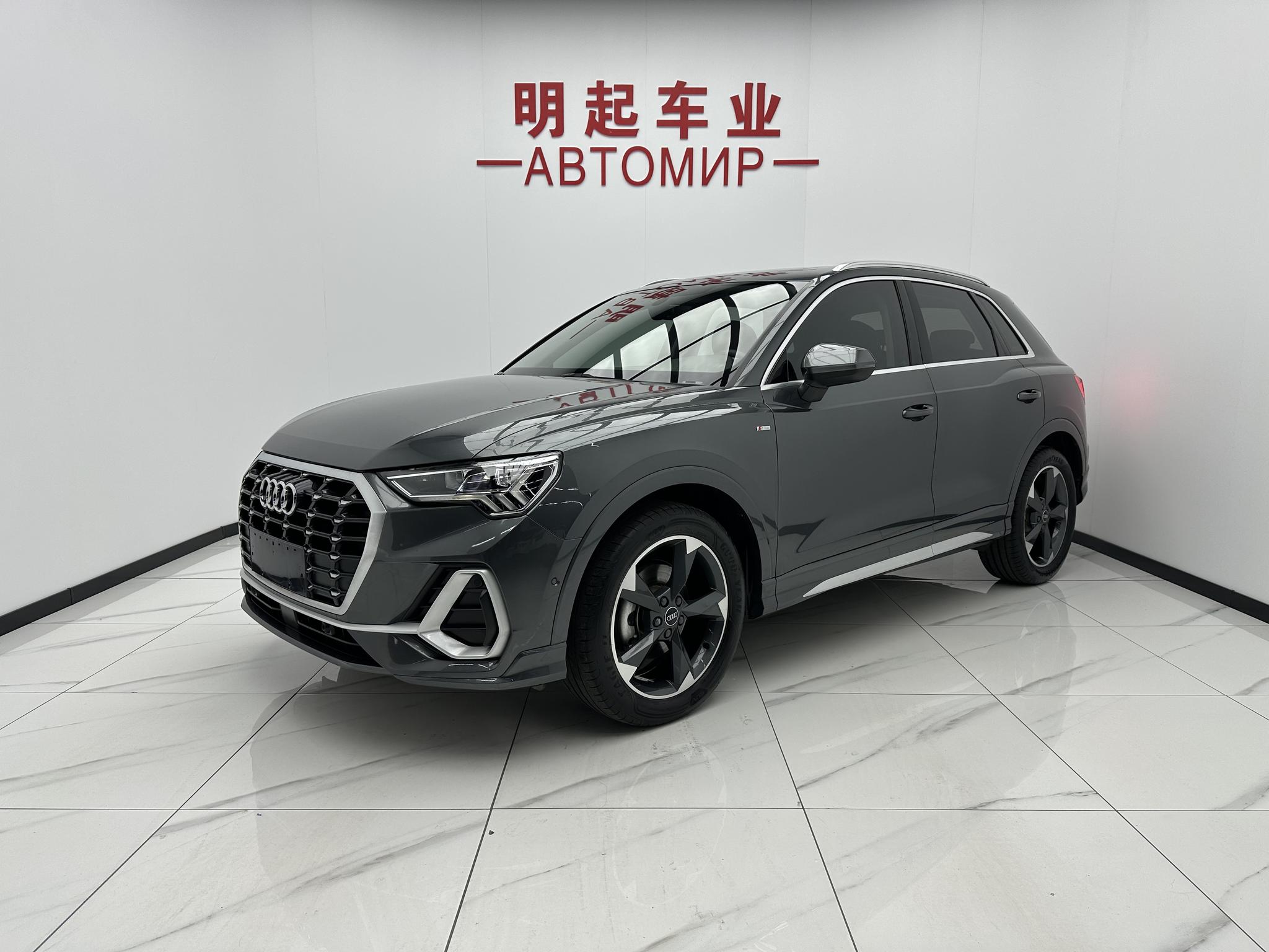 Audi Q3 2023, 1.4 л турбо, робот (DCT), передний, пробег 26 000 км — авто из Китая с пробегом