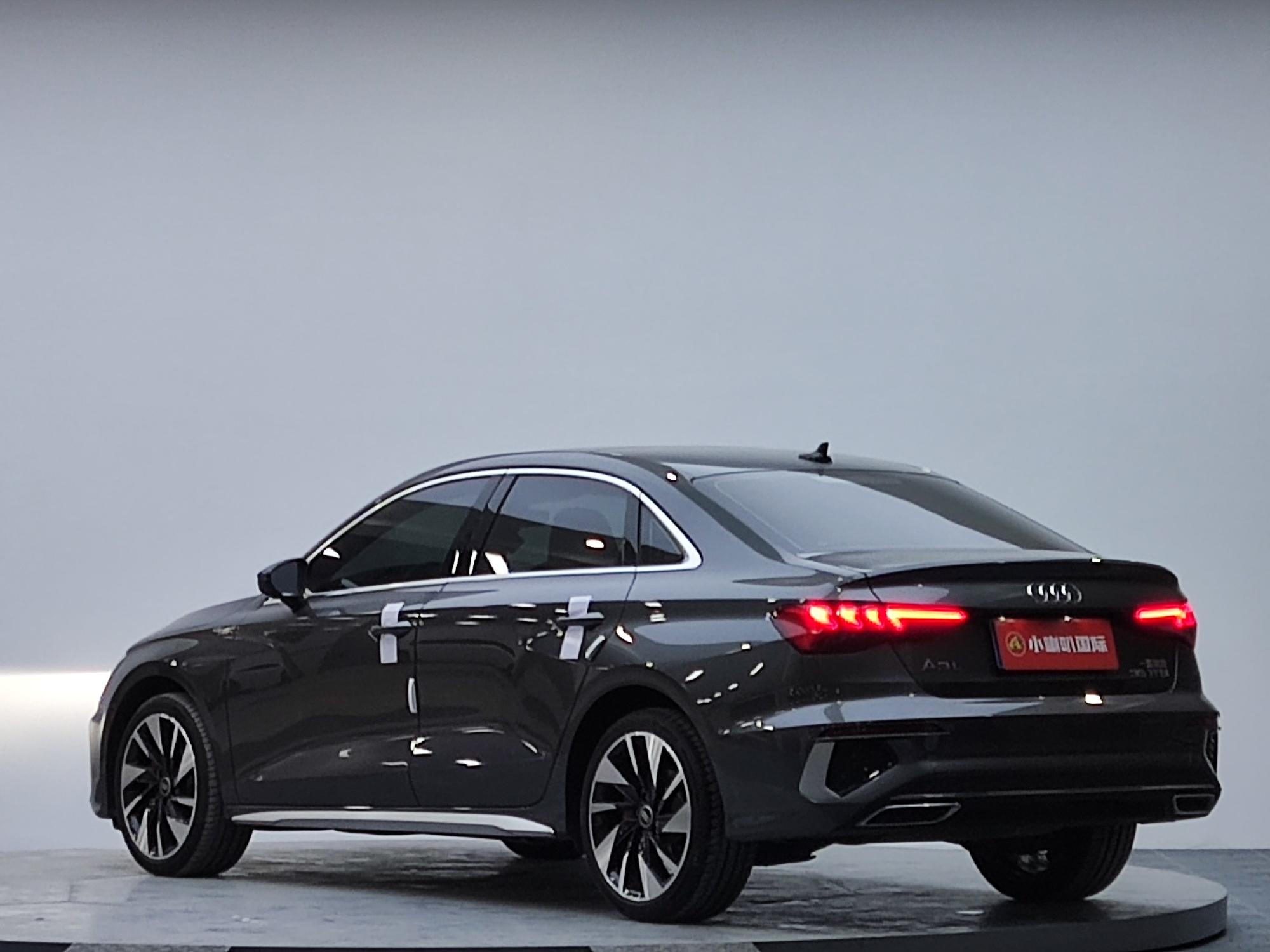Audi A3 2023, фото 5