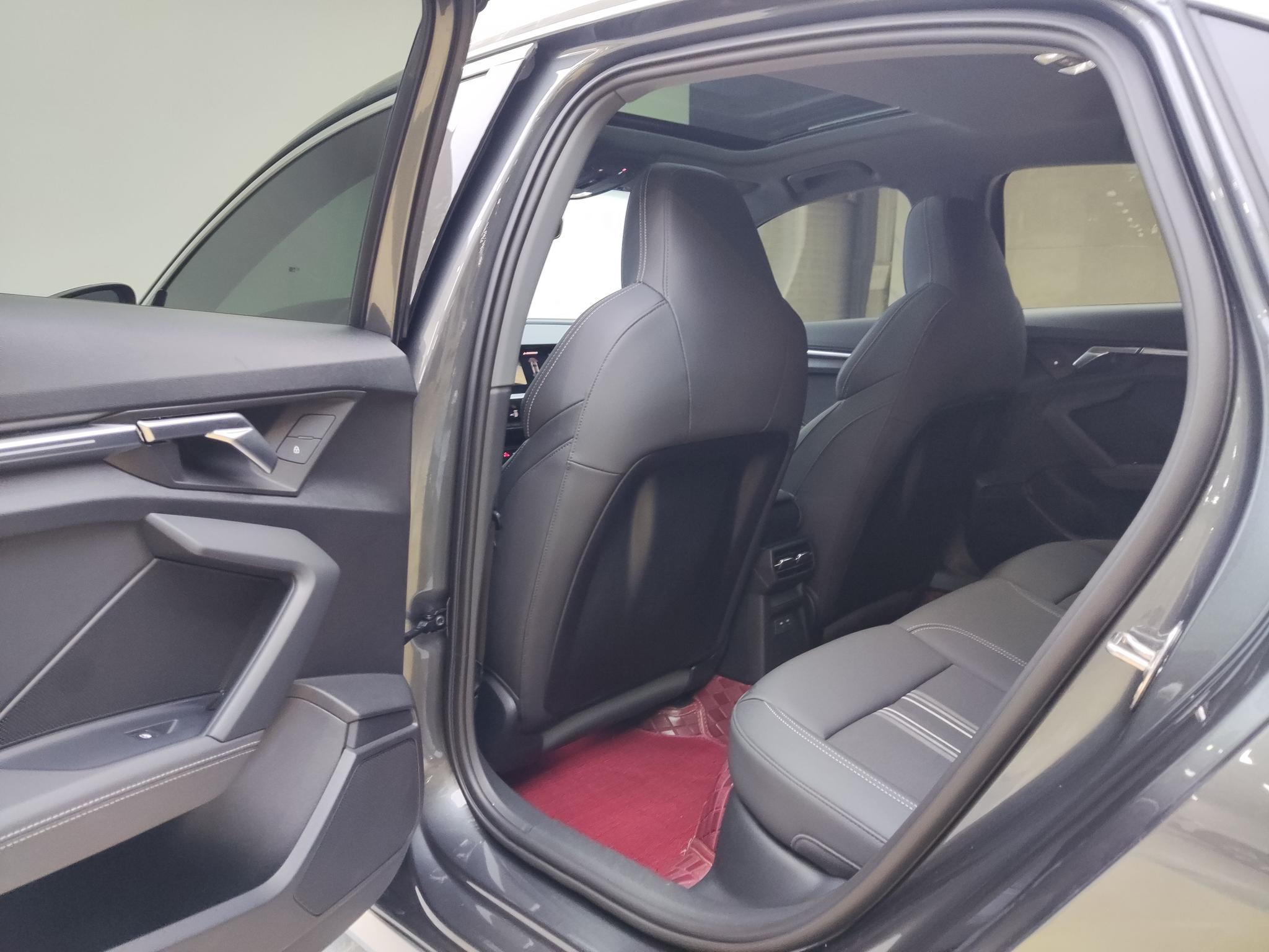 Audi A3 2023, фото 9