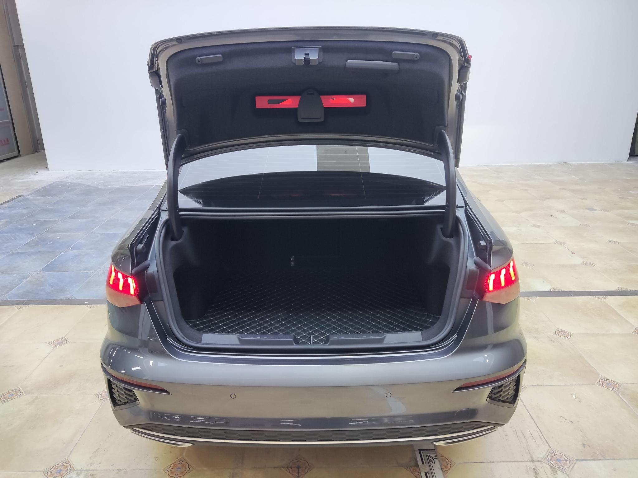 Audi A3 2023, фото 14