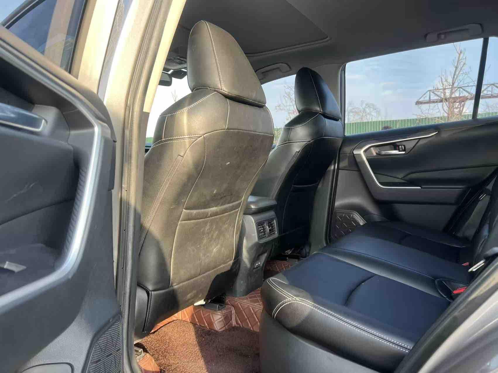 Toyota RAV4 2022, фото 4