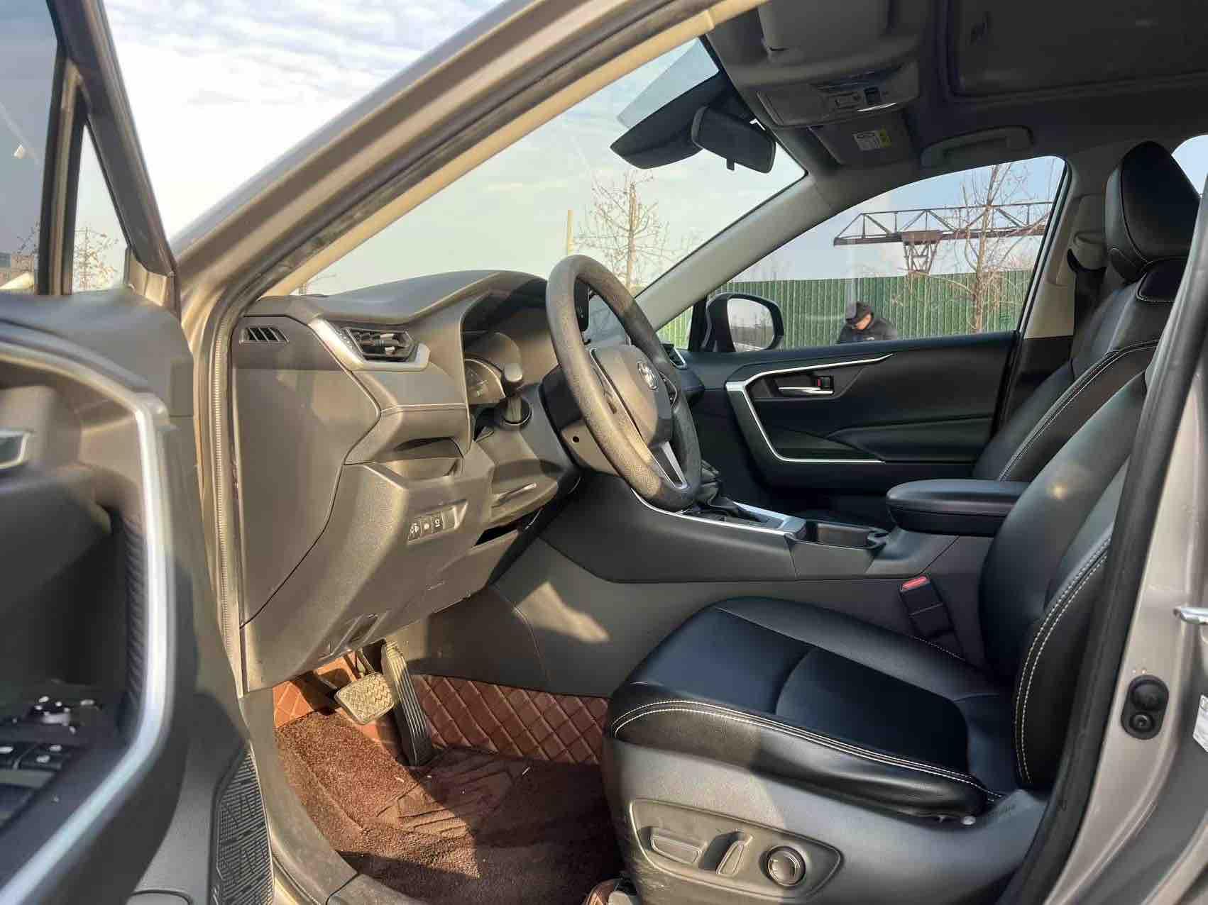 Toyota RAV4 2022, фото 6