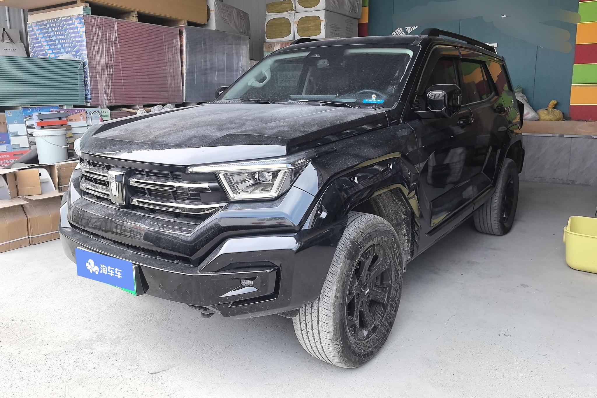 Tank 400 Hi4-T 2024, 2 л турбо, автомат, полный, пробег 89 600 км — авто из Китая с пробегом