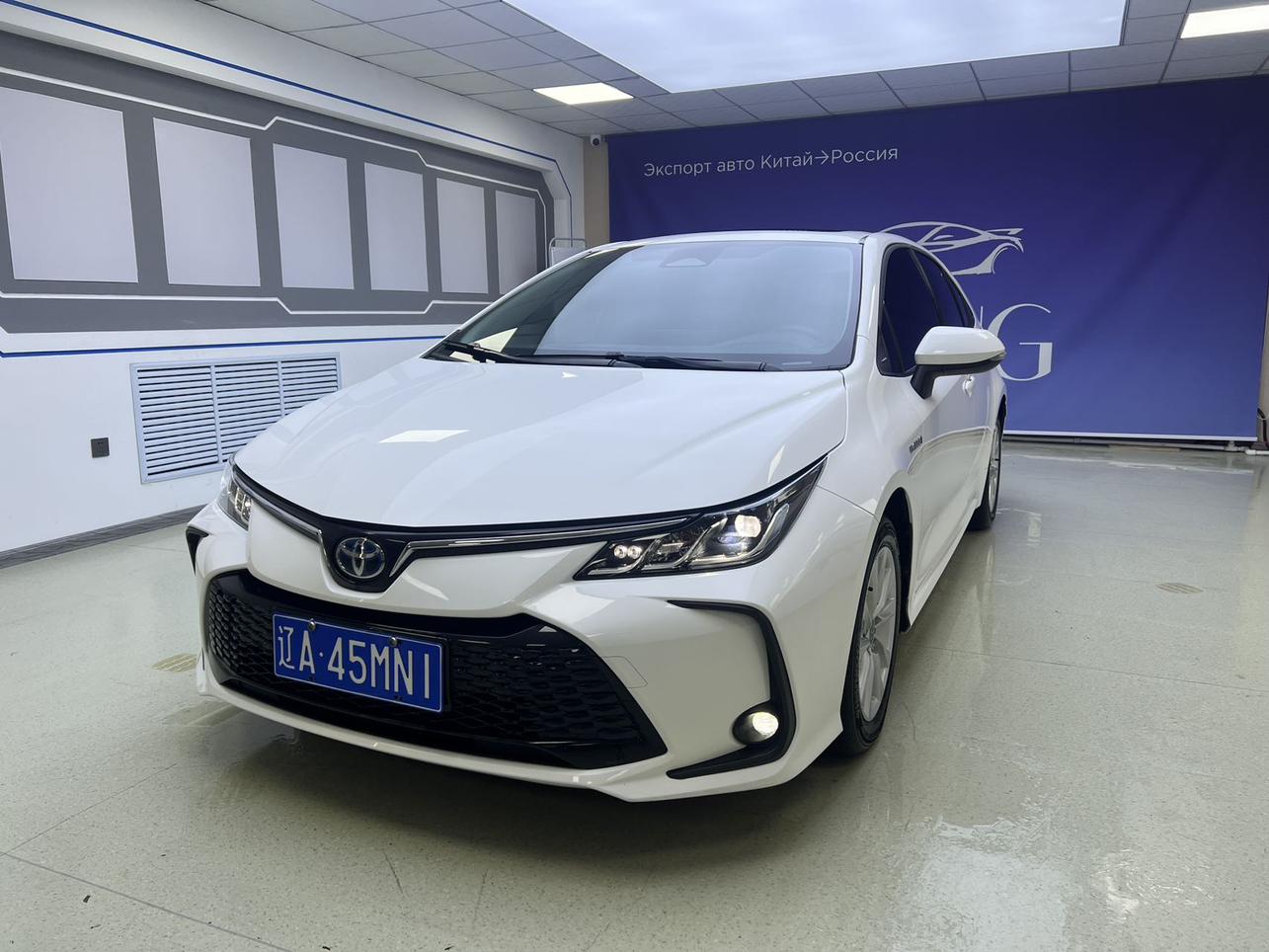 Toyota Corolla 2023, 1.8 л, вариатор (CVT), передний, пробег 36 000 км — авто из Китая с пробегом