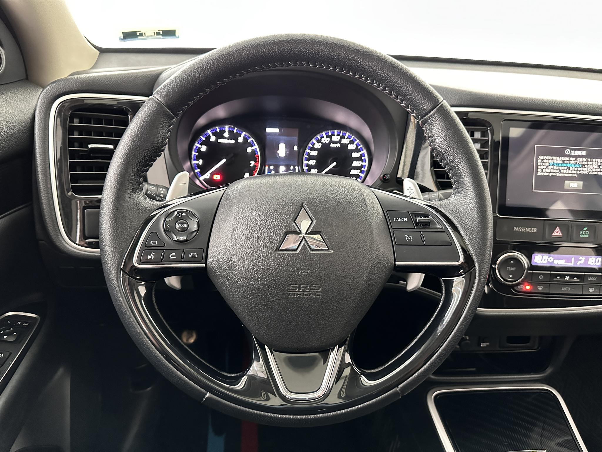 Mitsubishi Outlander 2021, фото 11