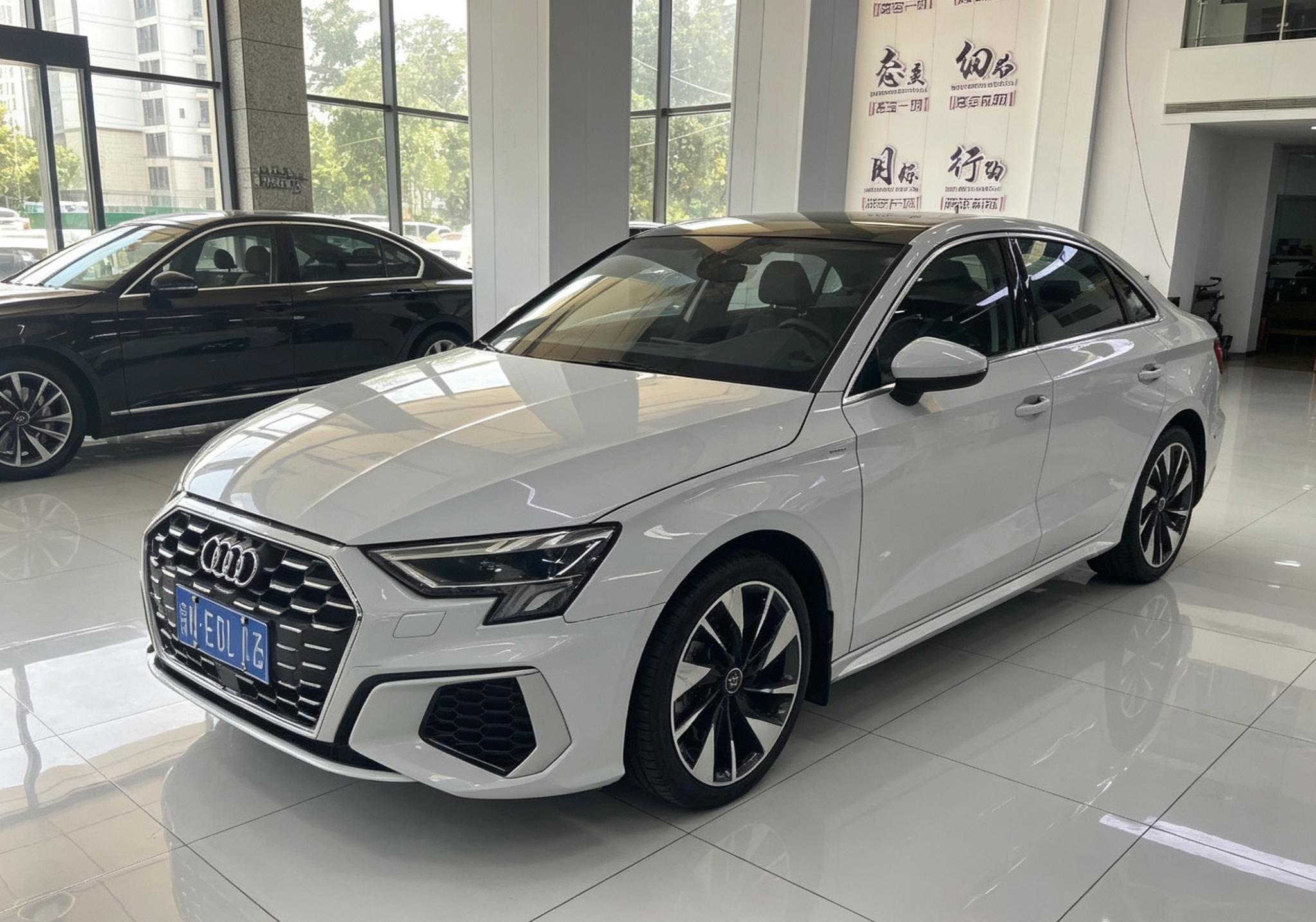 Audi A3 2023, 1.4 л турбо, робот (DCT), передний, пробег 26 000 км — авто из Китая с пробегом