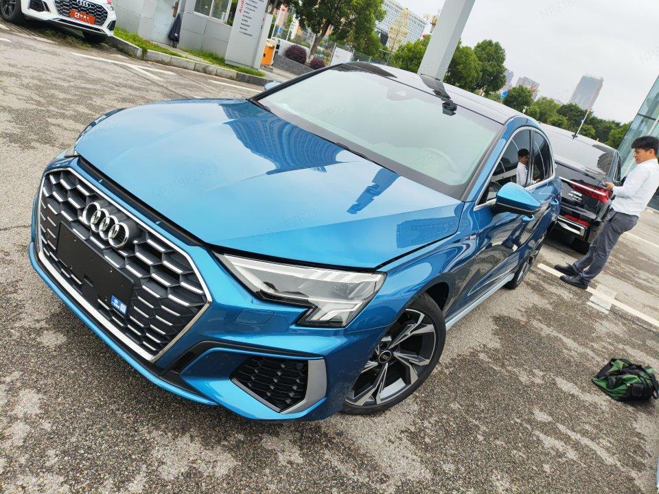 Audi A3 2022, 1.4 л турбо, робот (DCT), передний, пробег 11 000 км — авто из Китая с пробегом