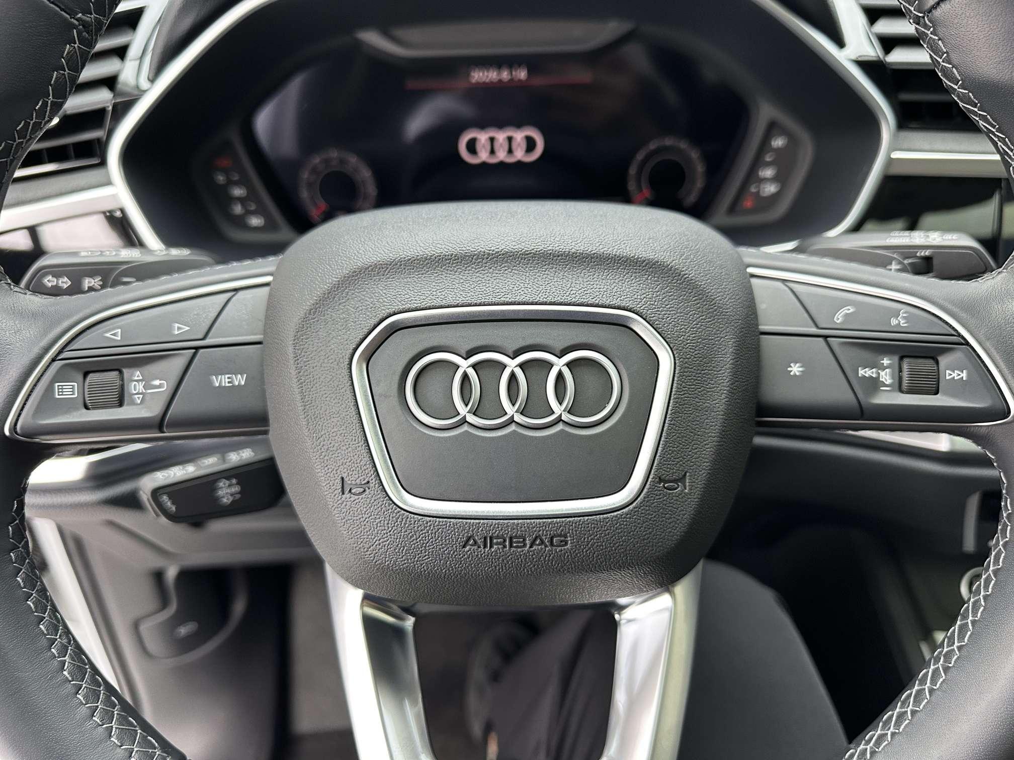 Audi Q3 2022, фото 14