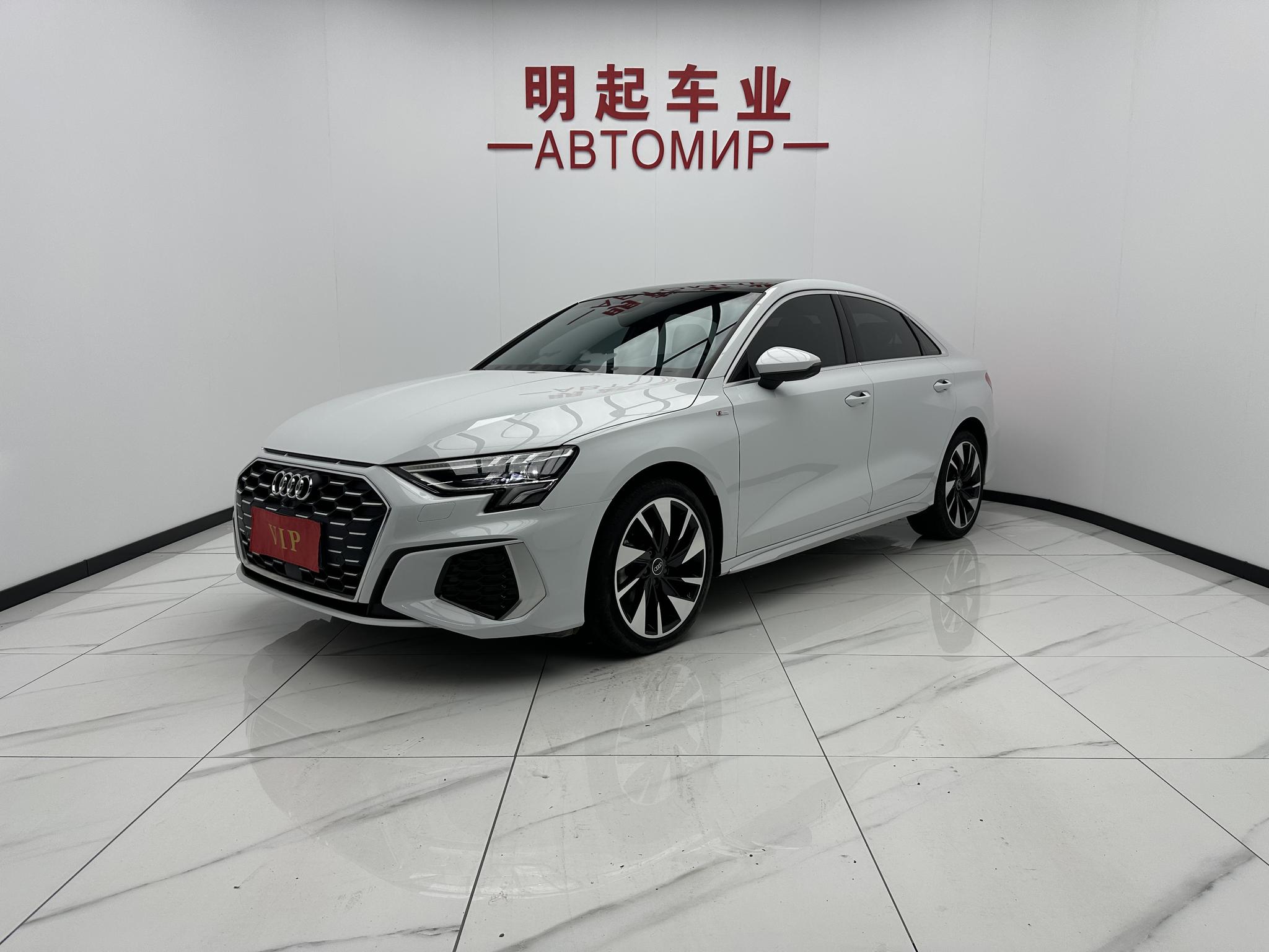Audi A3 2022, 1.4 л турбо, робот (DCT), передний, пробег 27 000 км — авто из Китая с пробегом
