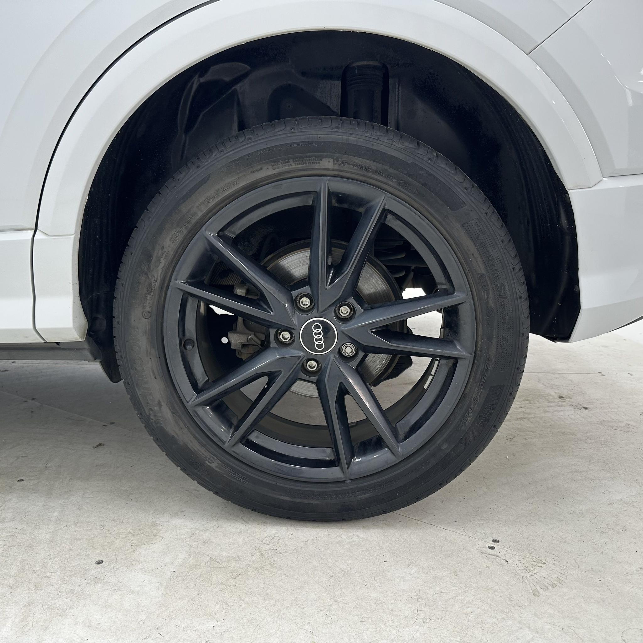 Audi Q2L 2022, фото 16