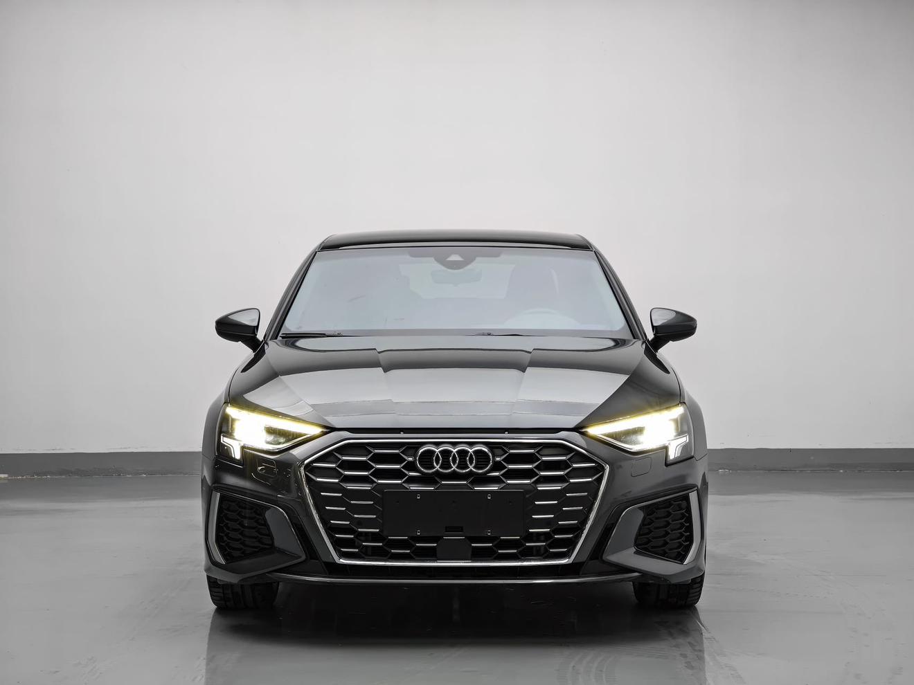 Audi A3 2024, фото 2