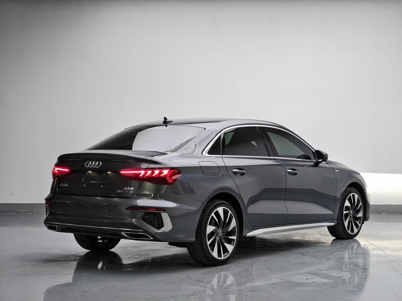 Audi A3 2024, фото 5
