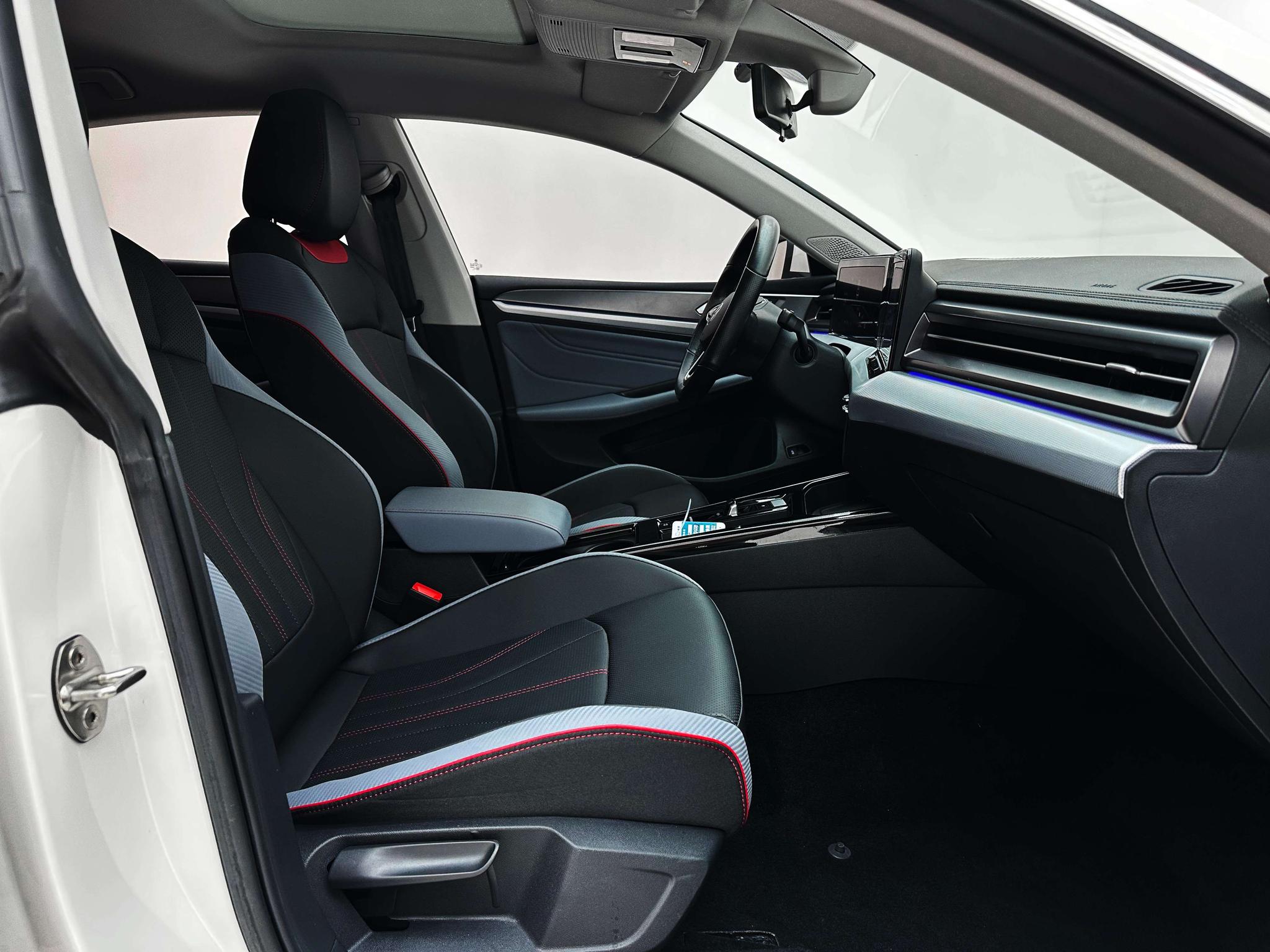Volkswagen Lingdu 2022, фото 16