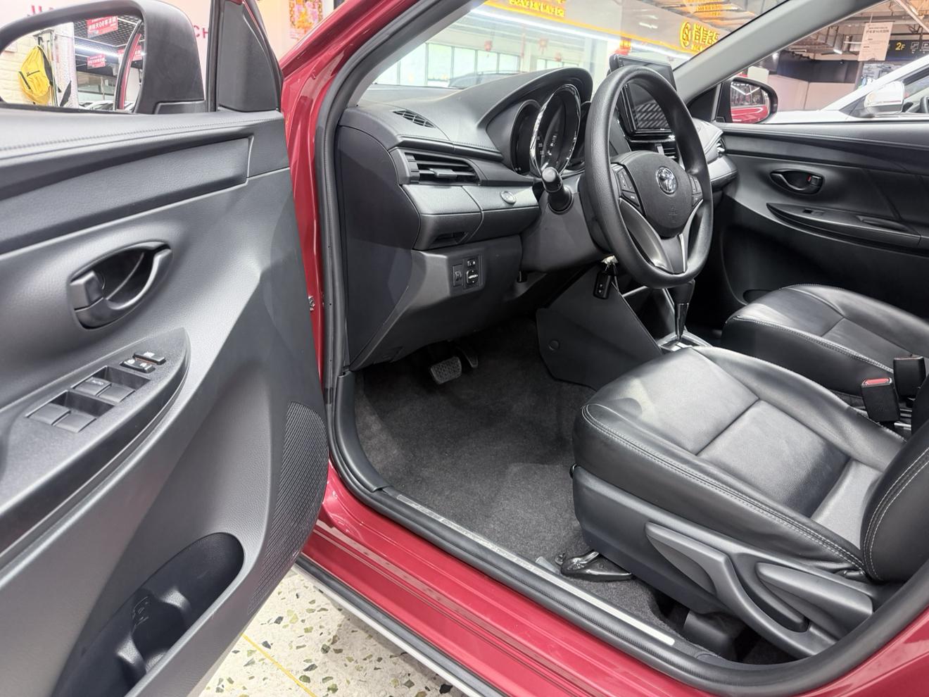 Toyota Yaris 2022, фото 16
