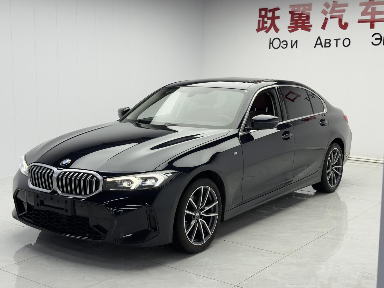 BMW 3 2023, 2 л турбо, автомат, задний, пробег 39 900 км — авто из Китая с пробегом