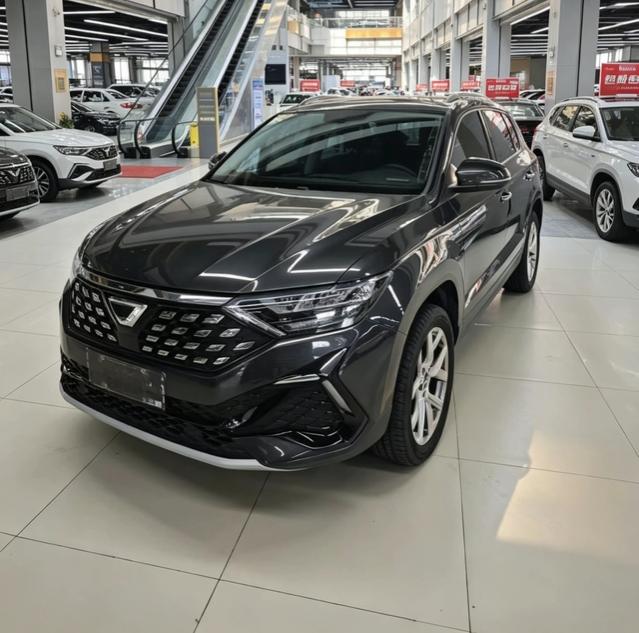 Jetta VS5 2022, 1.4 л турбо, автомат, передний, пробег 21 900 км — авто из Китая с пробегом