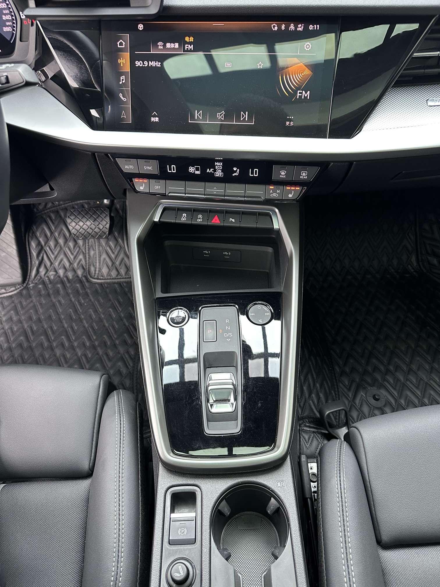 Audi A3 2022, фото 14