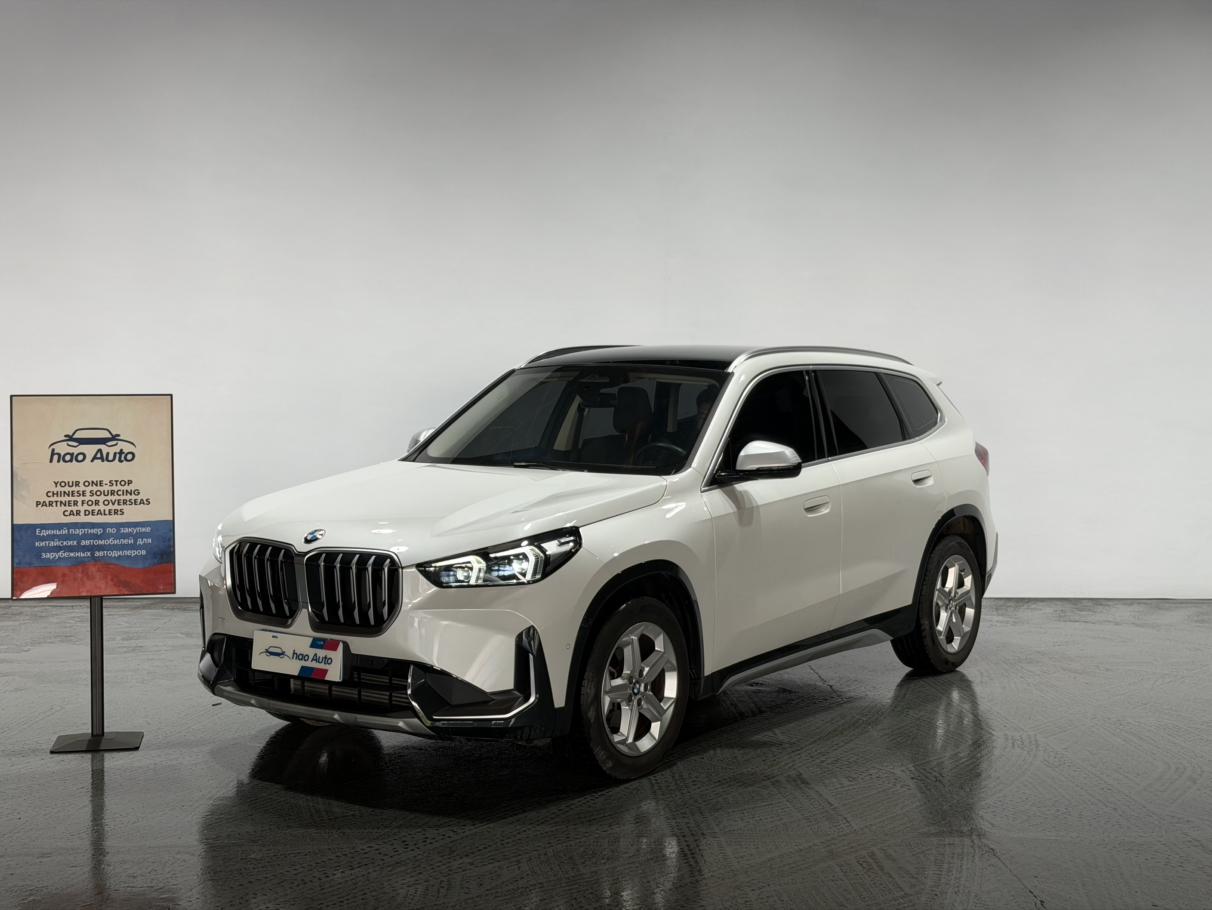 BMW X1 2023, 1.5 л турбо, робот (DCT), передний, пробег 15 800 км — авто из Китая с пробегом