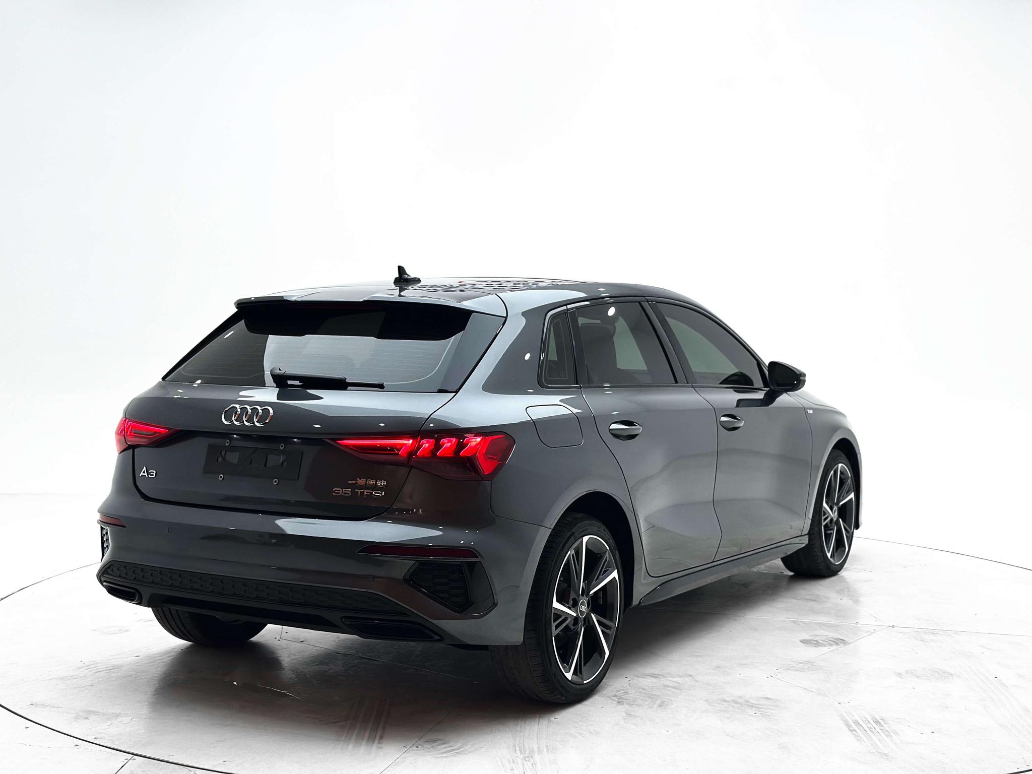 Audi A3 2022, фото 6